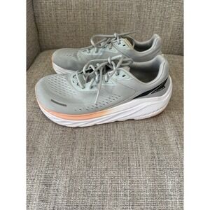 Altra Women's VIA Olympus 2 Running Shoes Light Green/Gray Sz 10.5 (NO INSOLES)